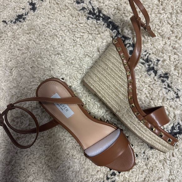 Steve Madden Wedge Rhinestone Sandals - Picture 1 of 5